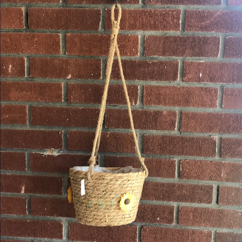 Sunflowers Woven hanging planter-8”(20cm)